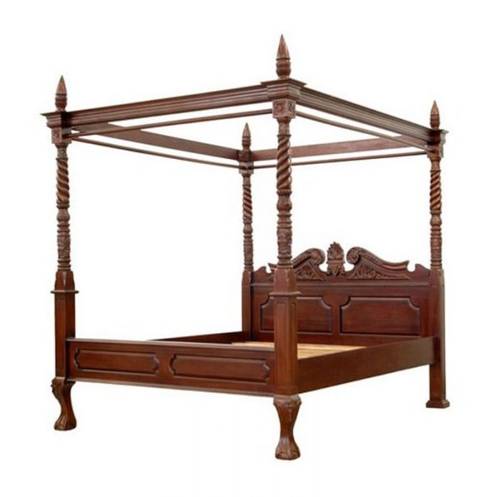 Colonial Canopy Bed.Jpeg